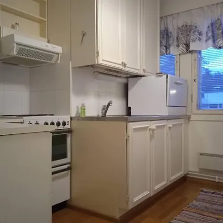 Omakotitalo Keskustan Laehellae