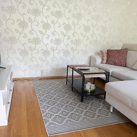 Omakotitalo Keskustan Laehellae Apartment *