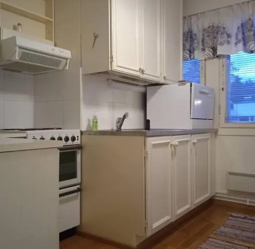 Omakotitalo Keskustan Laehellae