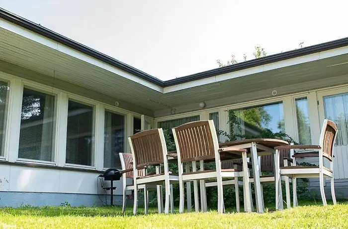 Omakotitalo Keskustan Laehellae *